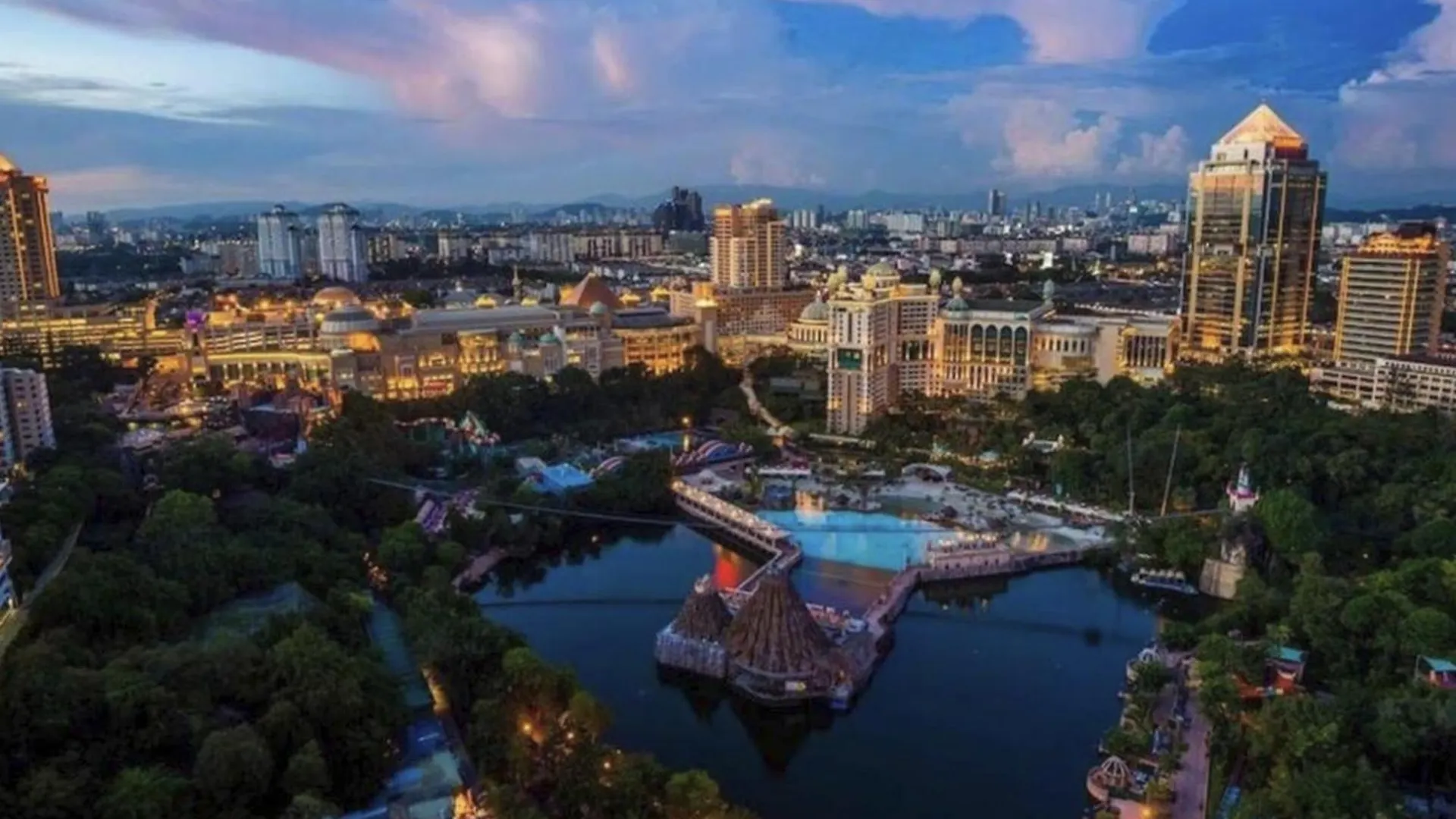 Sunway Luxury Resort Suites By Landmark @ Sunway Lagoon Petaling Jaya